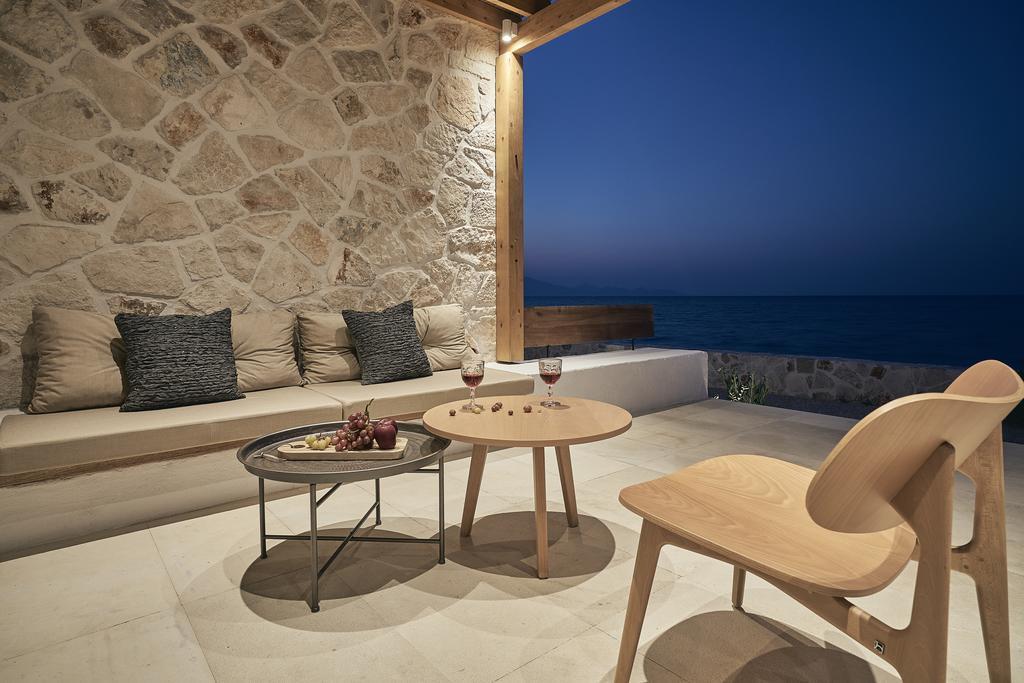 Niova Villa - Seafront, Private Pool And Ionian Sea Views, By Zantewize Алікес Екстер'єр фото